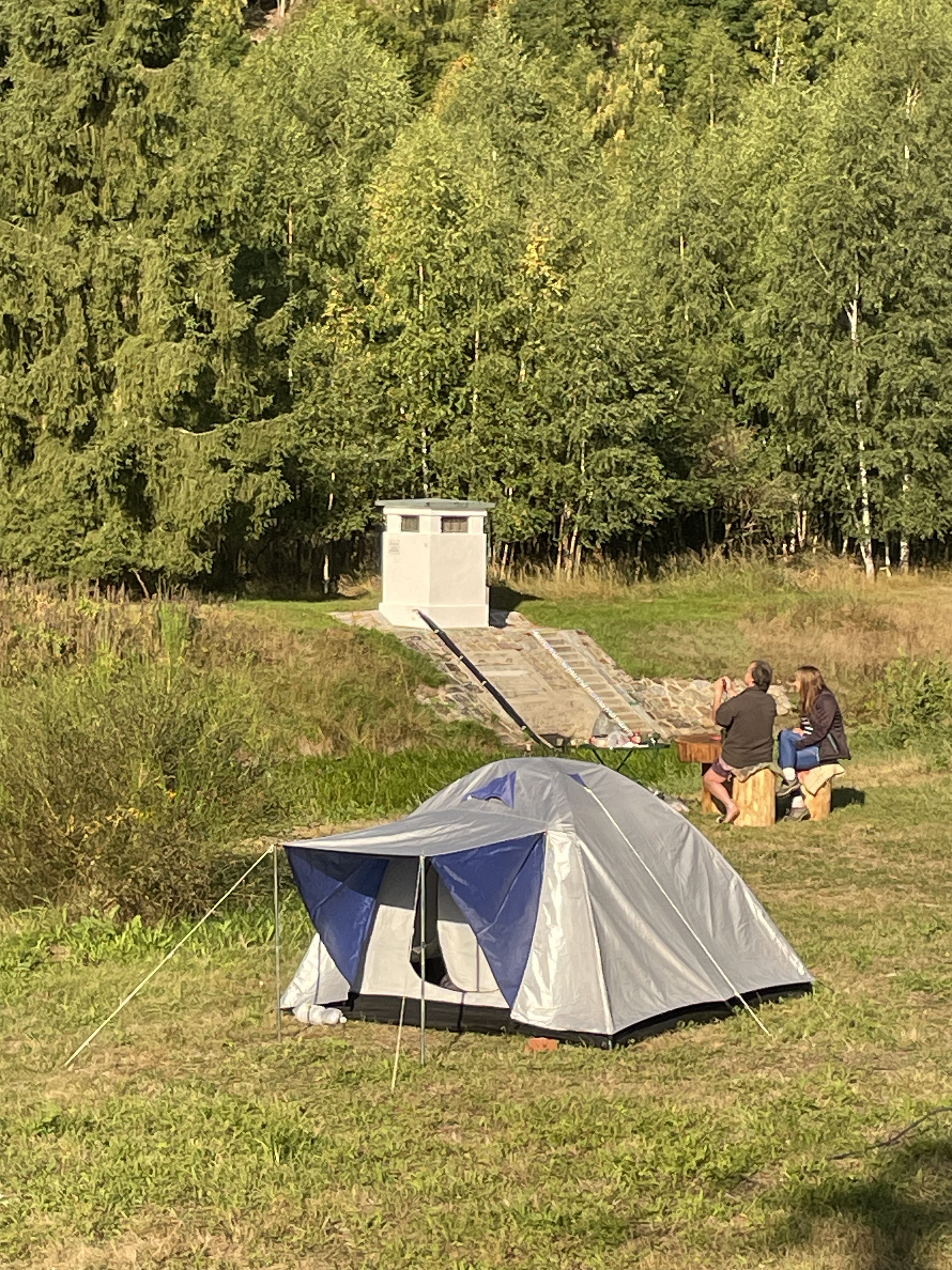 Stanový kemp v přírodě